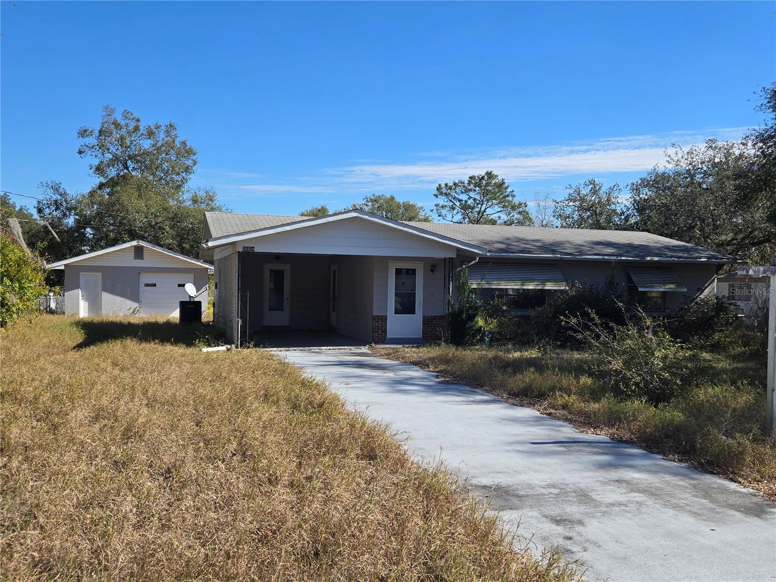 36904 RIDGE RD, FRUITLAND PARK, FL, 34731