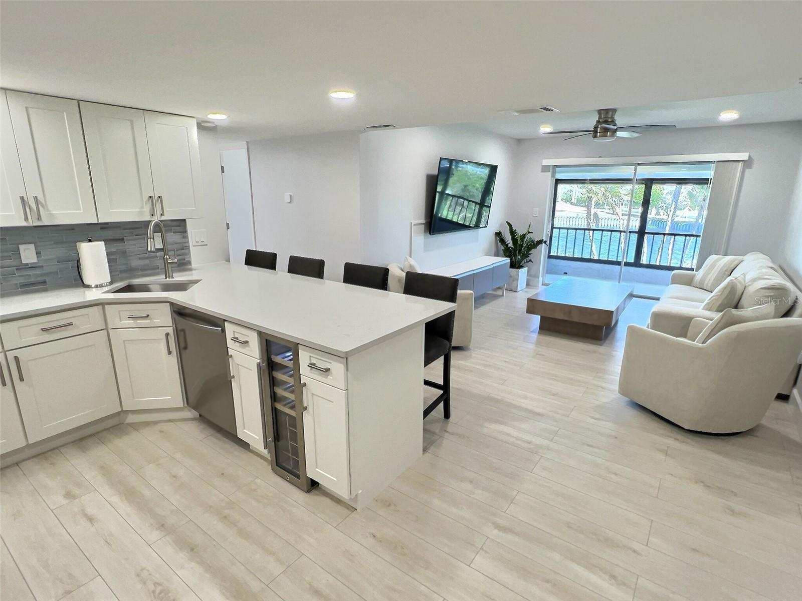 1001 S BAYSHORE BLVD #205, SAFETY HARBOR, FL, 34695