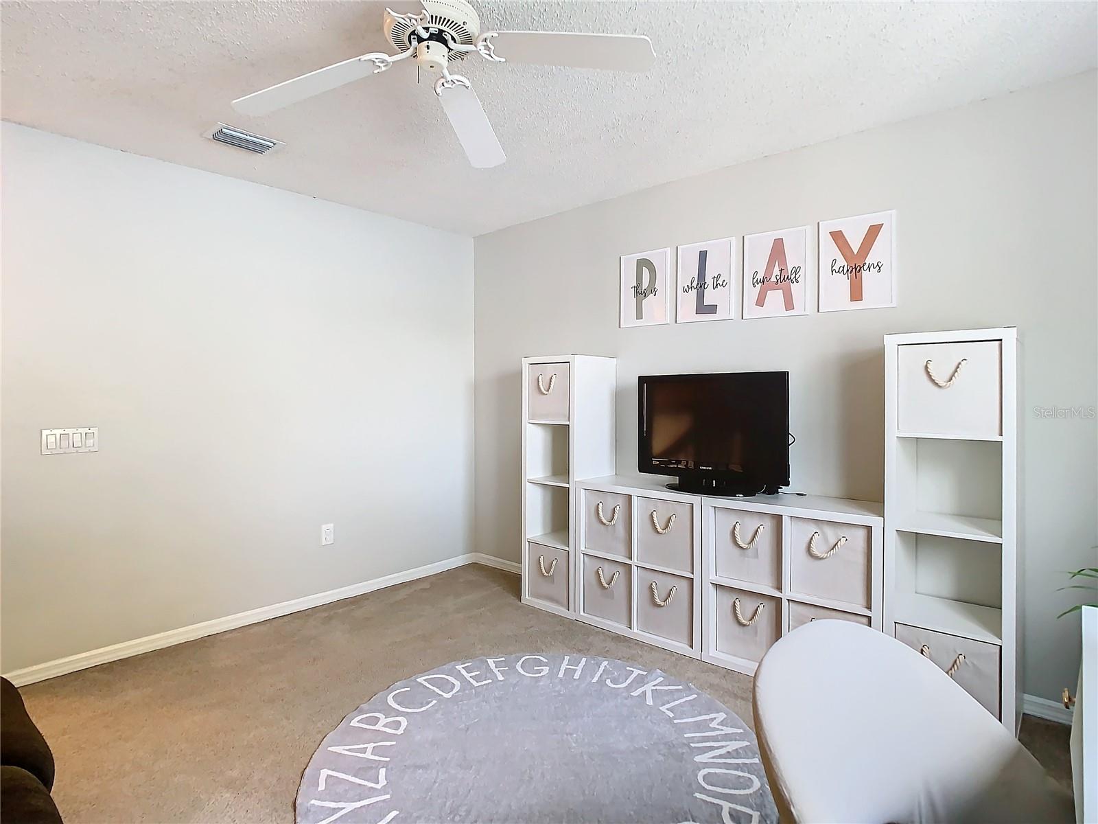 9709 FREDERICKSBURG RD, TAMPA, FL, 33635