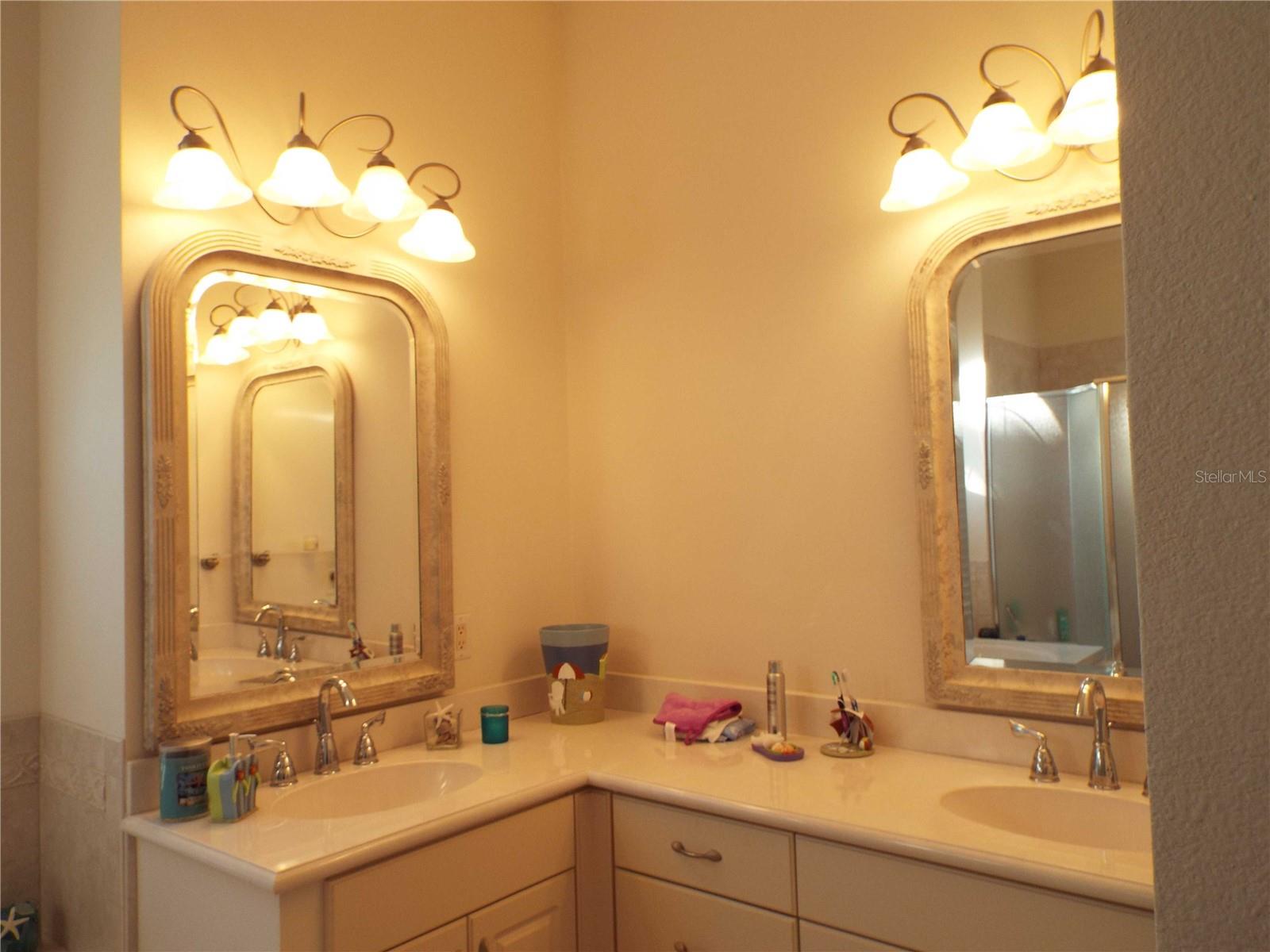 57 ROLLINS DR, PALM COAST, FL, 32137