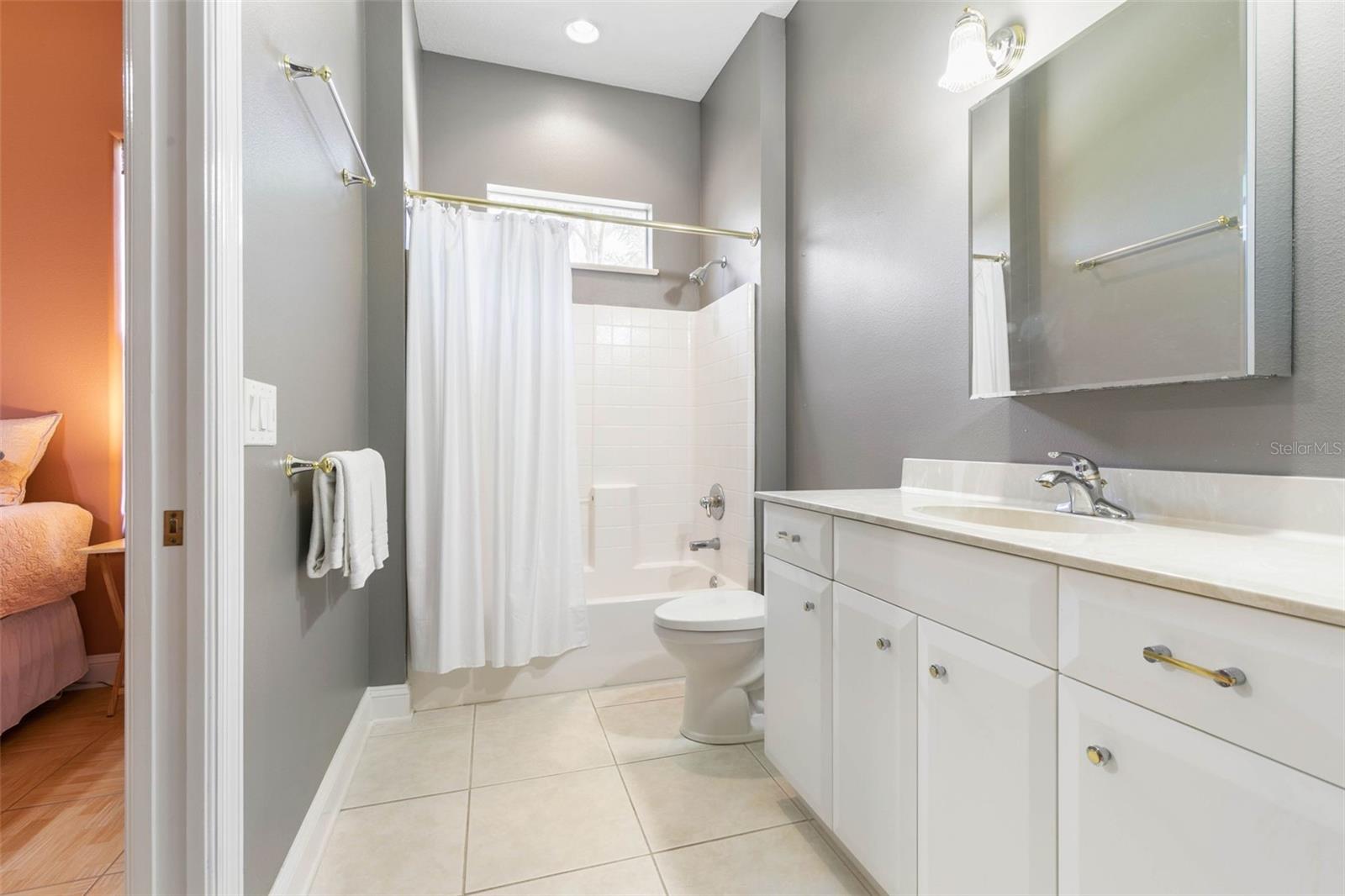 1068 HAMPSTEAD LN, ORMOND BEACH, FL, 32174