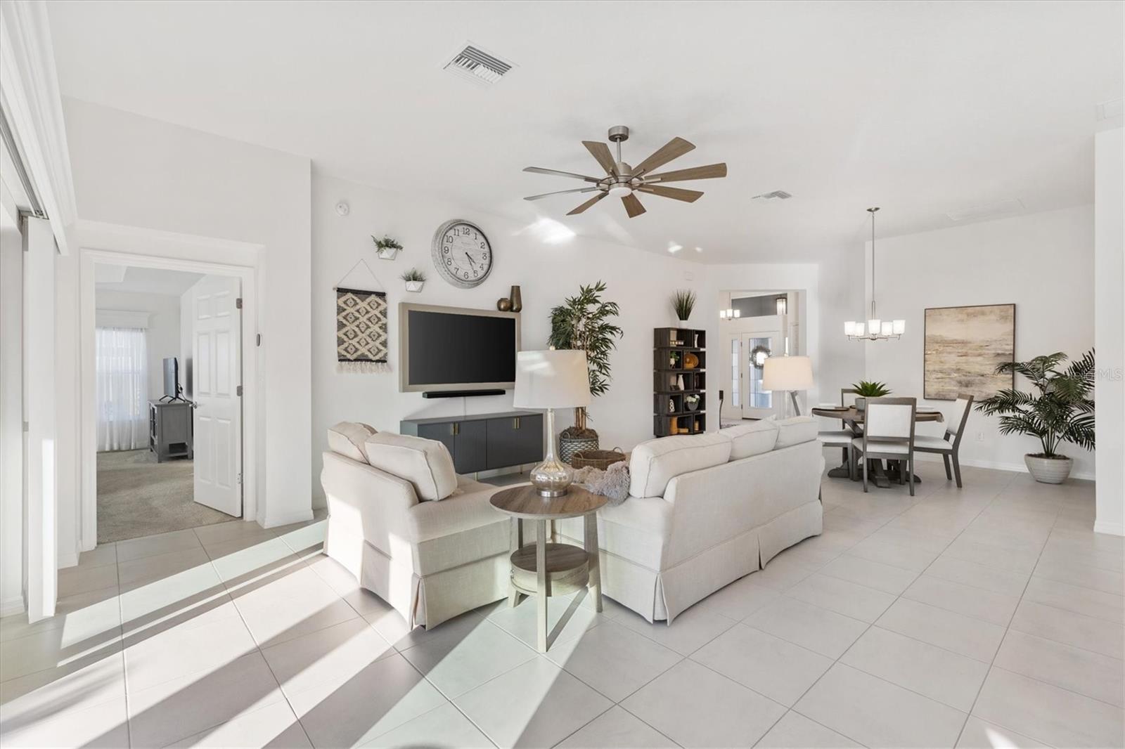 5676 PATTERSON LOOP, THE VILLAGES, FL, 32163