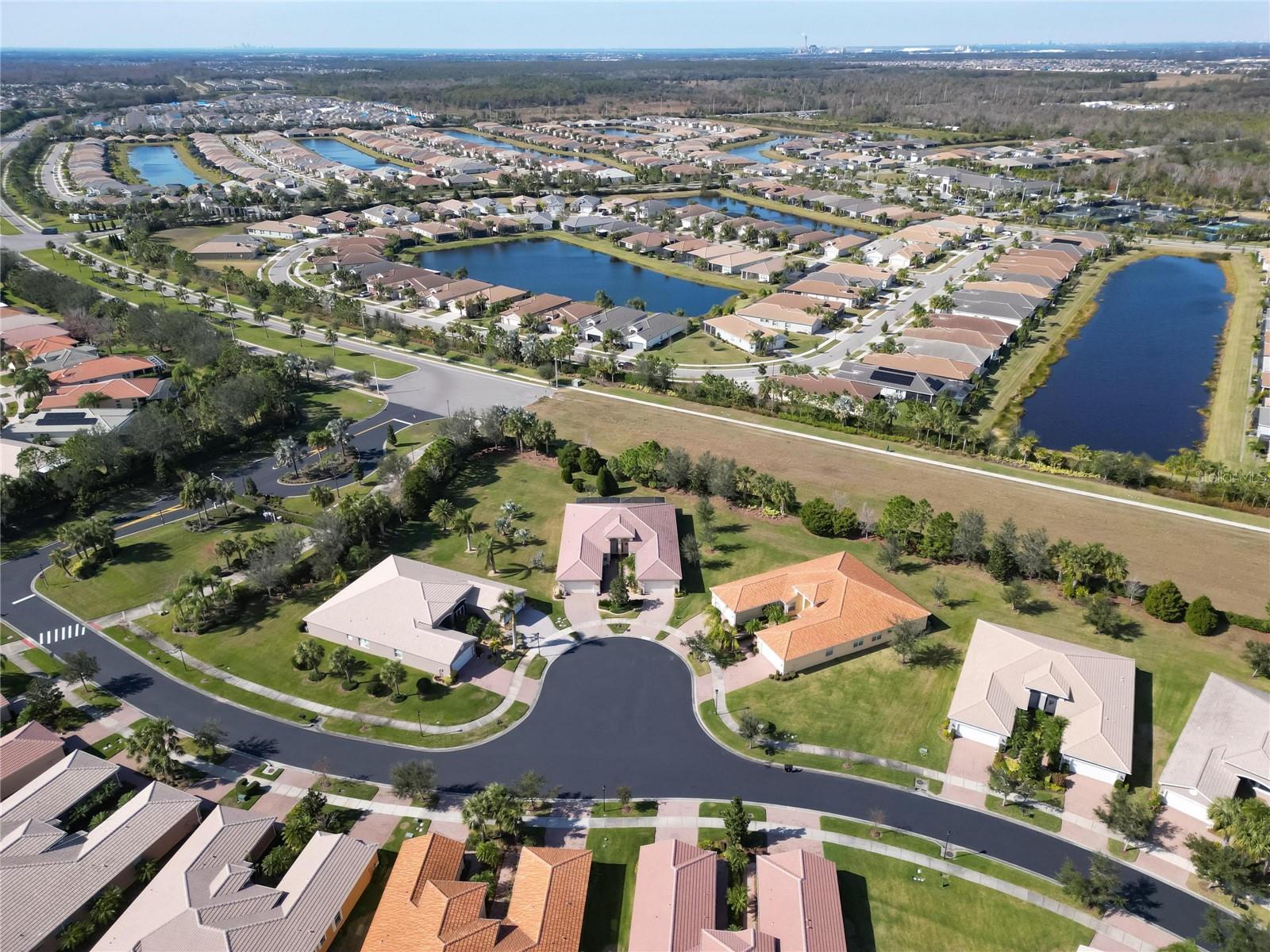15614 AURORA LAKE CIR, WIMAUMA, FL, 33598