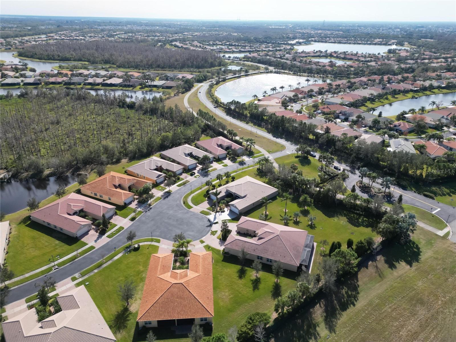 15614 AURORA LAKE CIR, WIMAUMA, FL, 33598