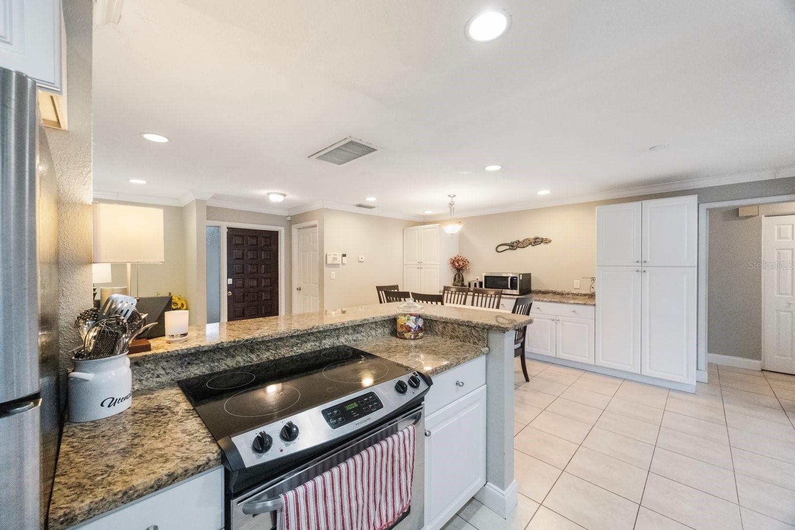13441 DEL PRADO DR S, LARGO, FL, 33774