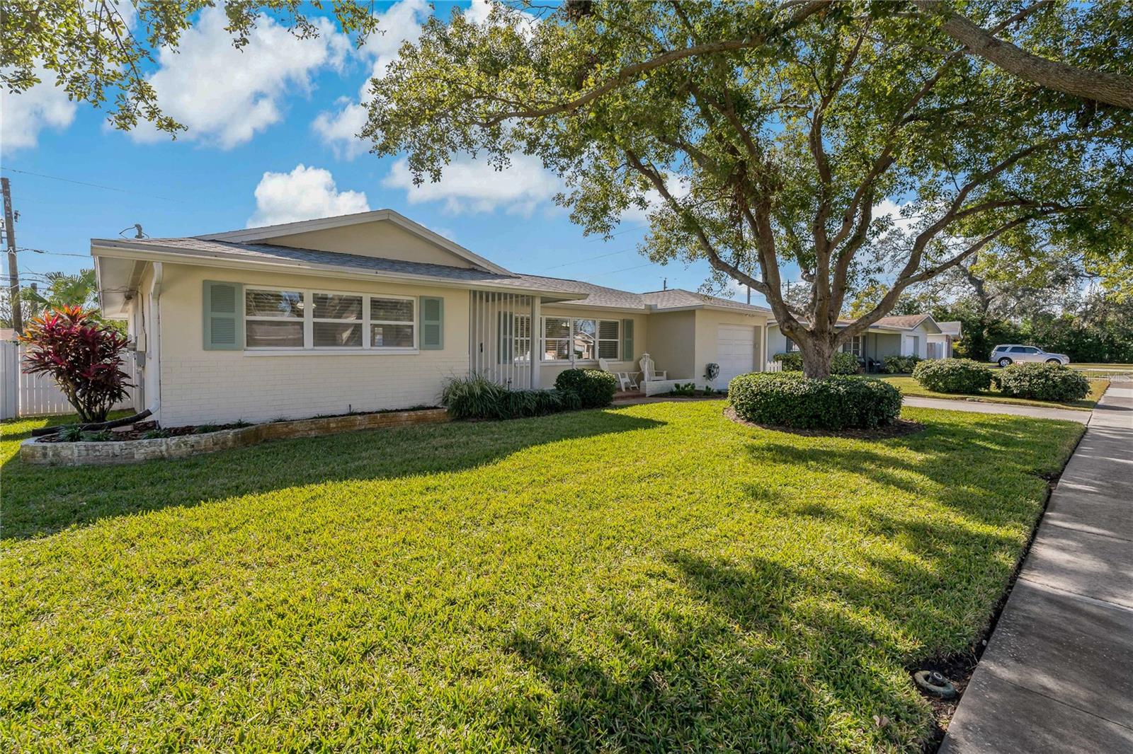 2211 MORNINGSIDE DR, CLEARWATER, FL, 33764