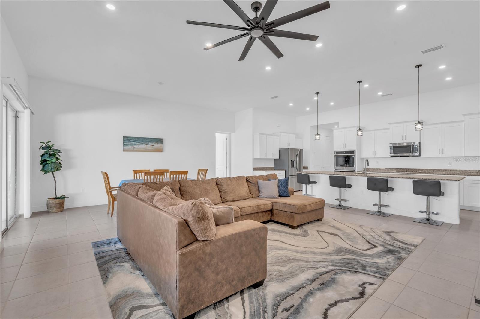 2833 GLEASON PKWY, CAPE CORAL, FL, 33914
