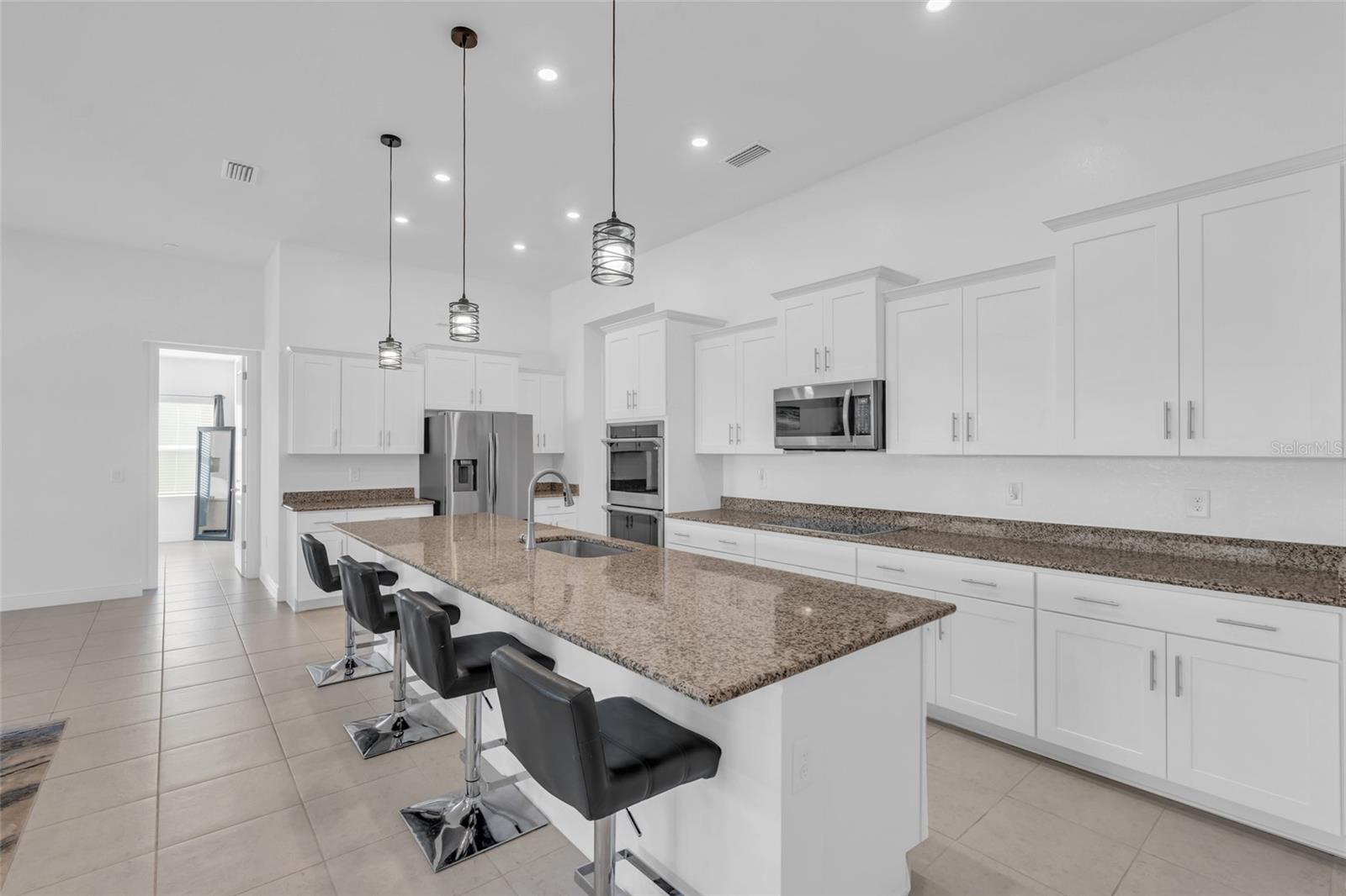 2833 GLEASON PKWY, CAPE CORAL, FL, 33914