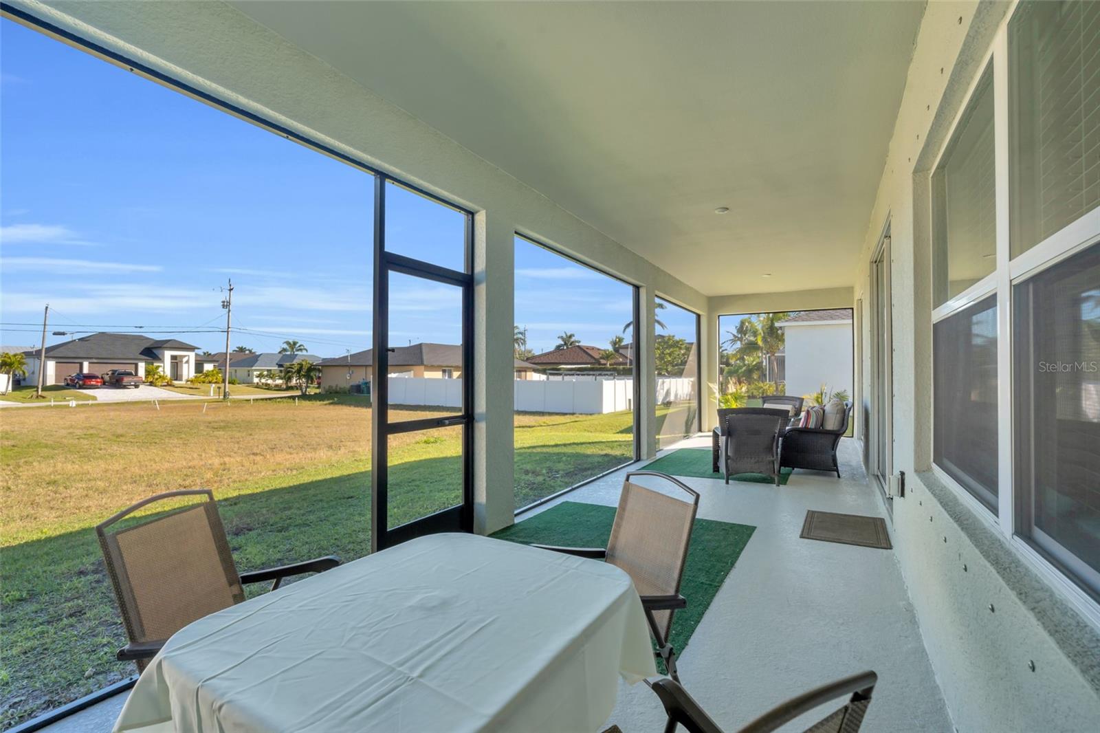 2833 GLEASON PKWY, CAPE CORAL, FL, 33914