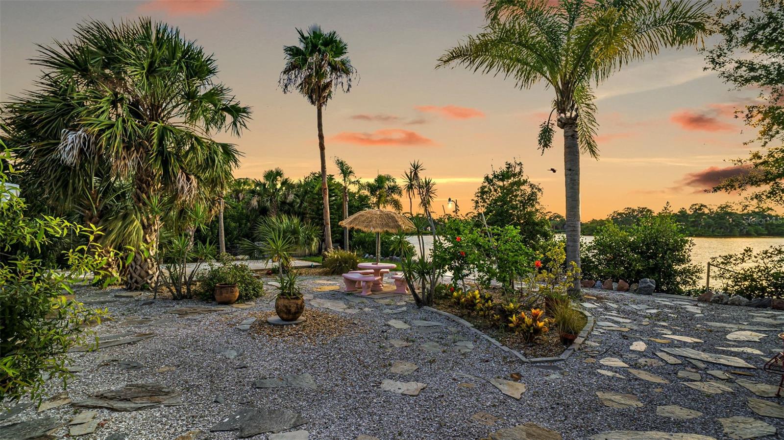 7127 PENINSULAR DR, NEW PORT RICHEY, FL, 34652