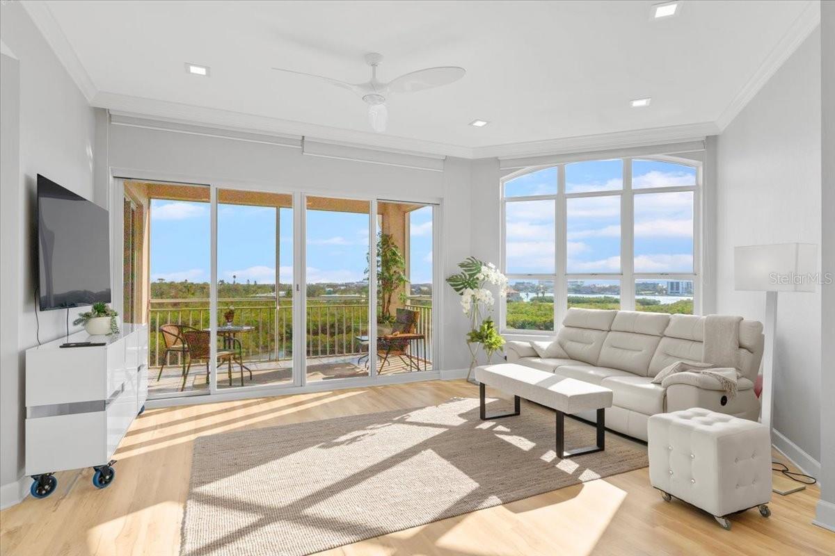 5450 EAGLES POINT CIR #404, SARASOTA, FL, 34231