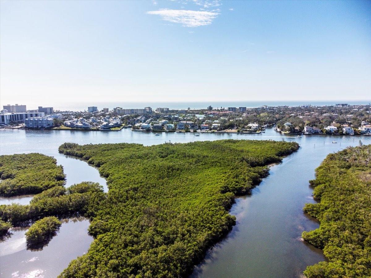 5450 EAGLES POINT CIR #404, SARASOTA, FL, 34231