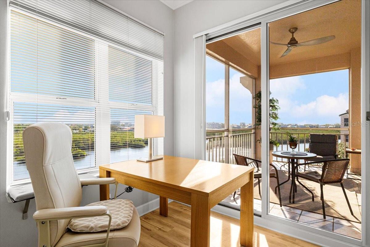 5450 EAGLES POINT CIR #404, SARASOTA, FL, 34231