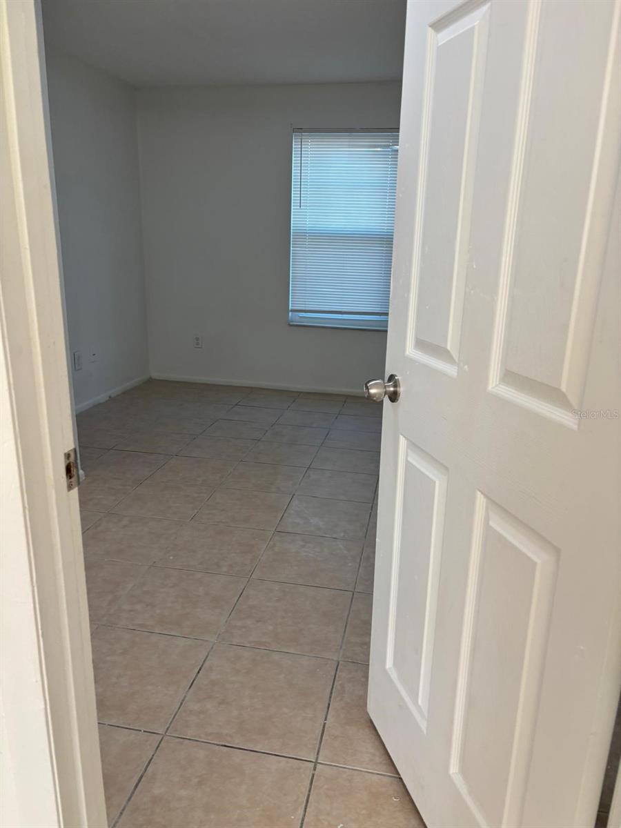 835 SKY LAKE CIR #B, ORLANDO, FL, 32809