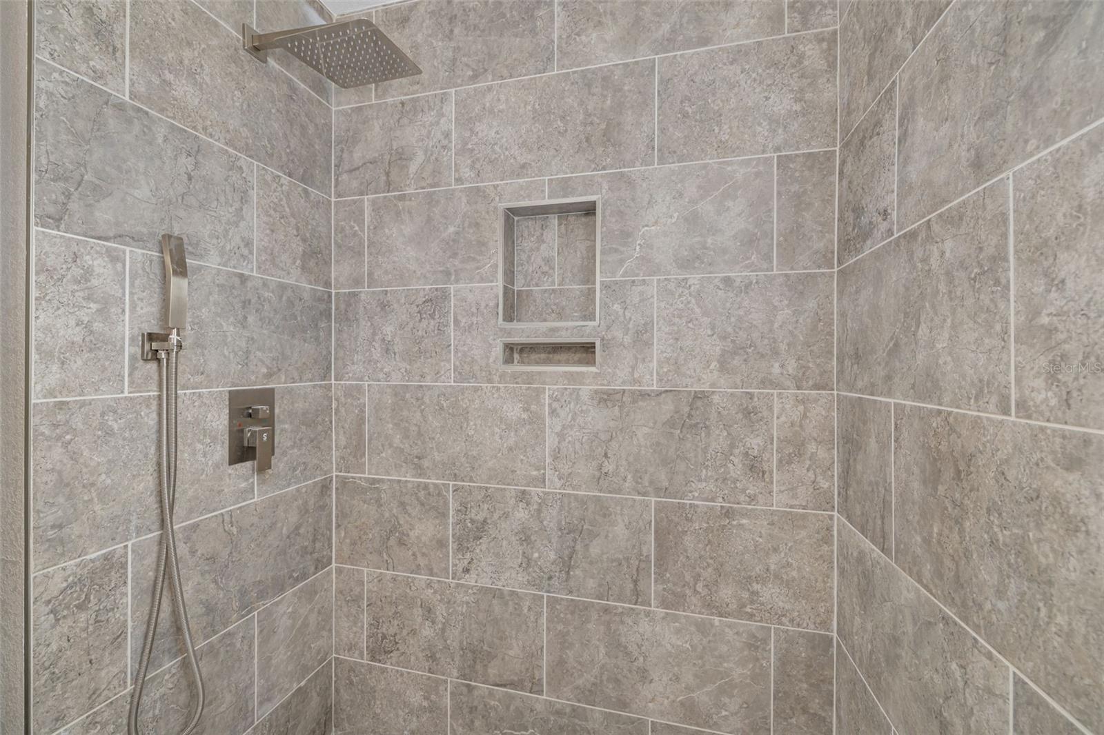 3111 BAY LN, CLEARWATER, FL, 33759