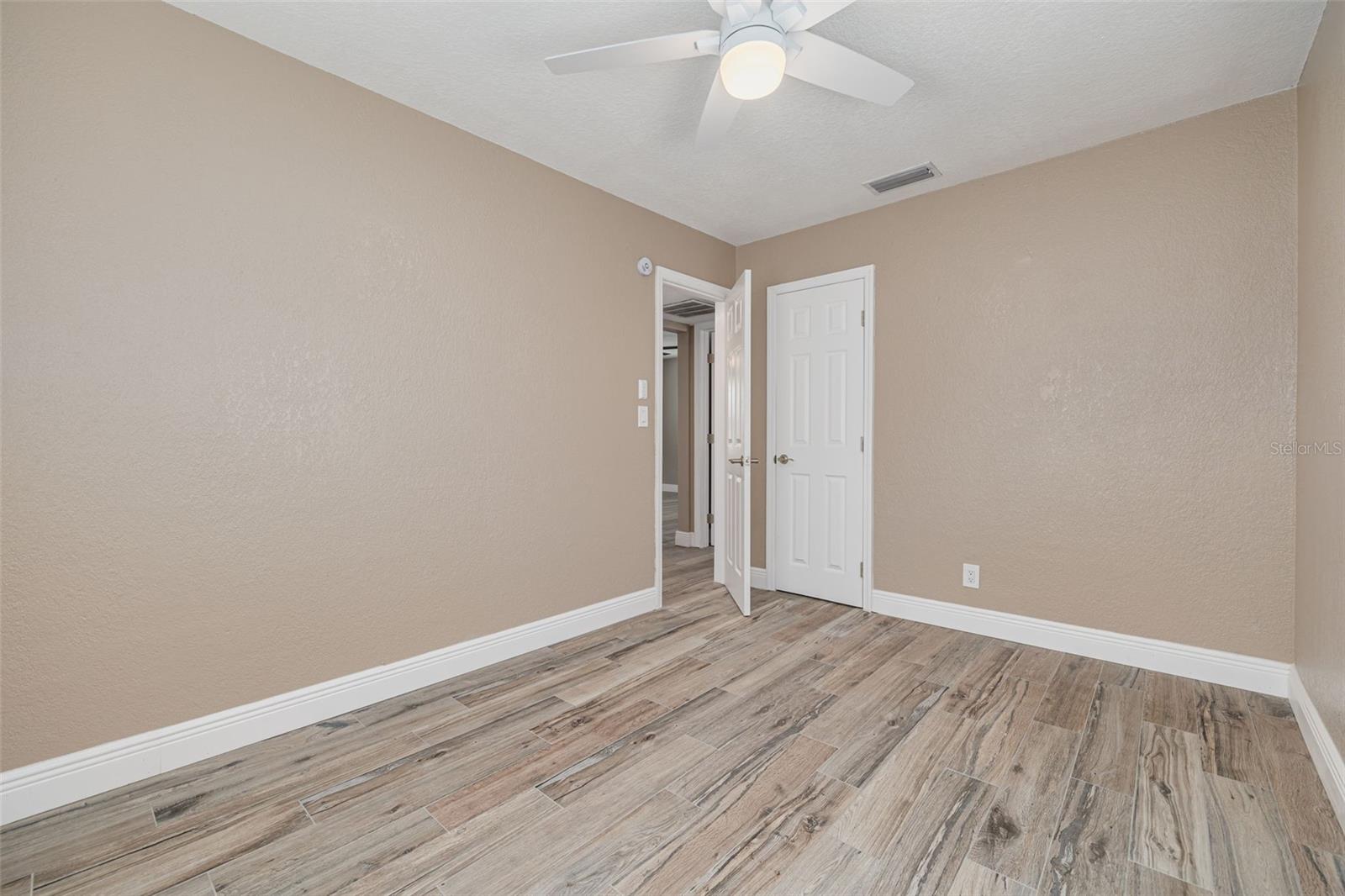 3111 BAY LN, CLEARWATER, FL, 33759