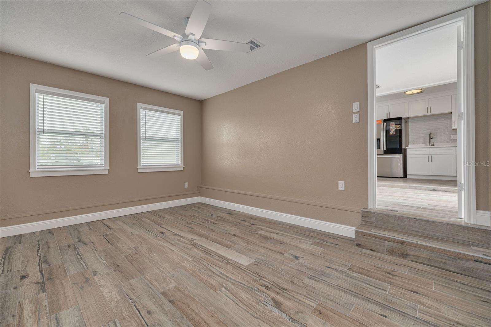 3111 BAY LN, CLEARWATER, FL, 33759