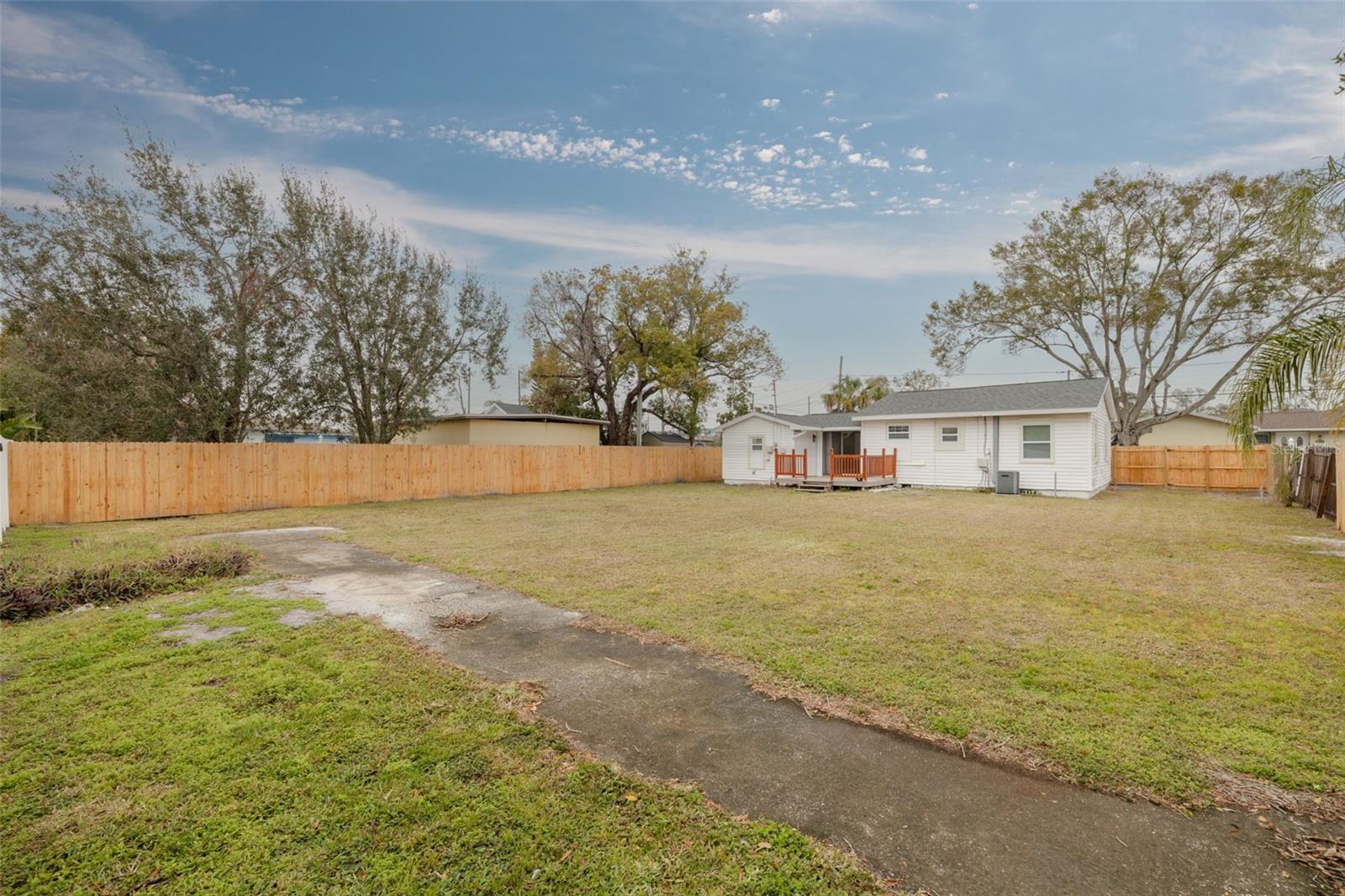 3111 BAY LN, CLEARWATER, FL, 33759