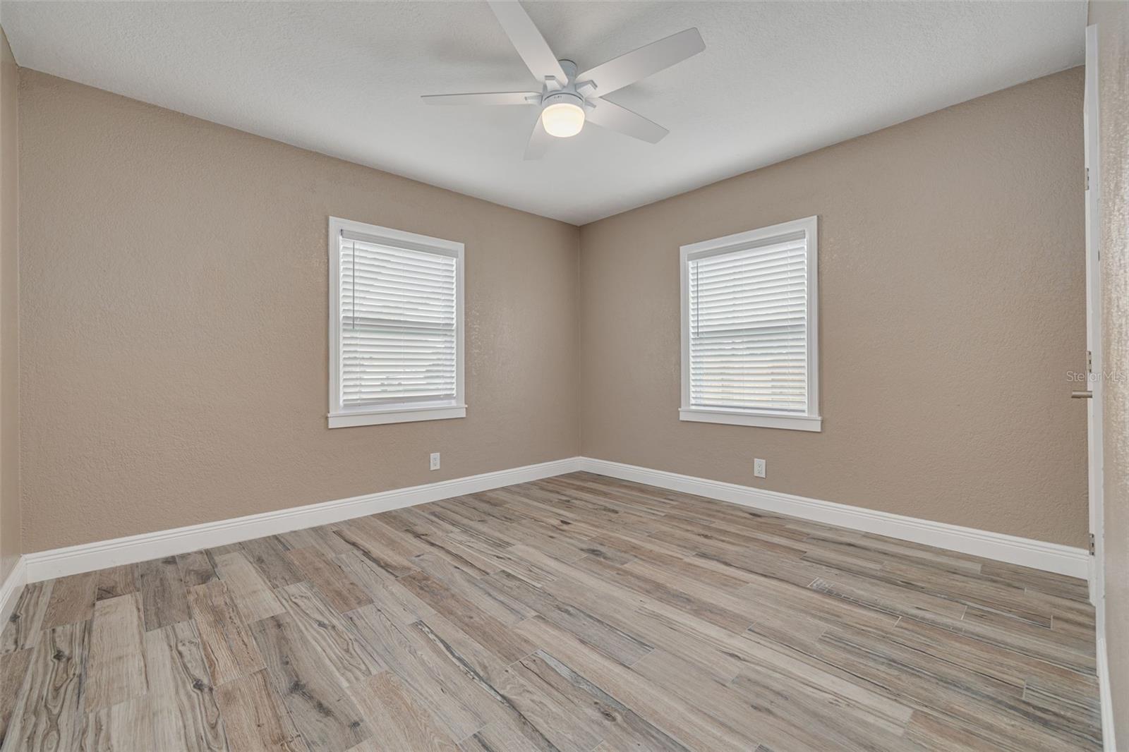 3111 BAY LN, CLEARWATER, FL, 33759