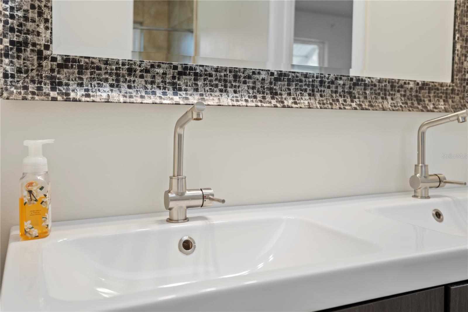 1030 BEL AIRE DR, DAYTONA BEACH, FL, 32118