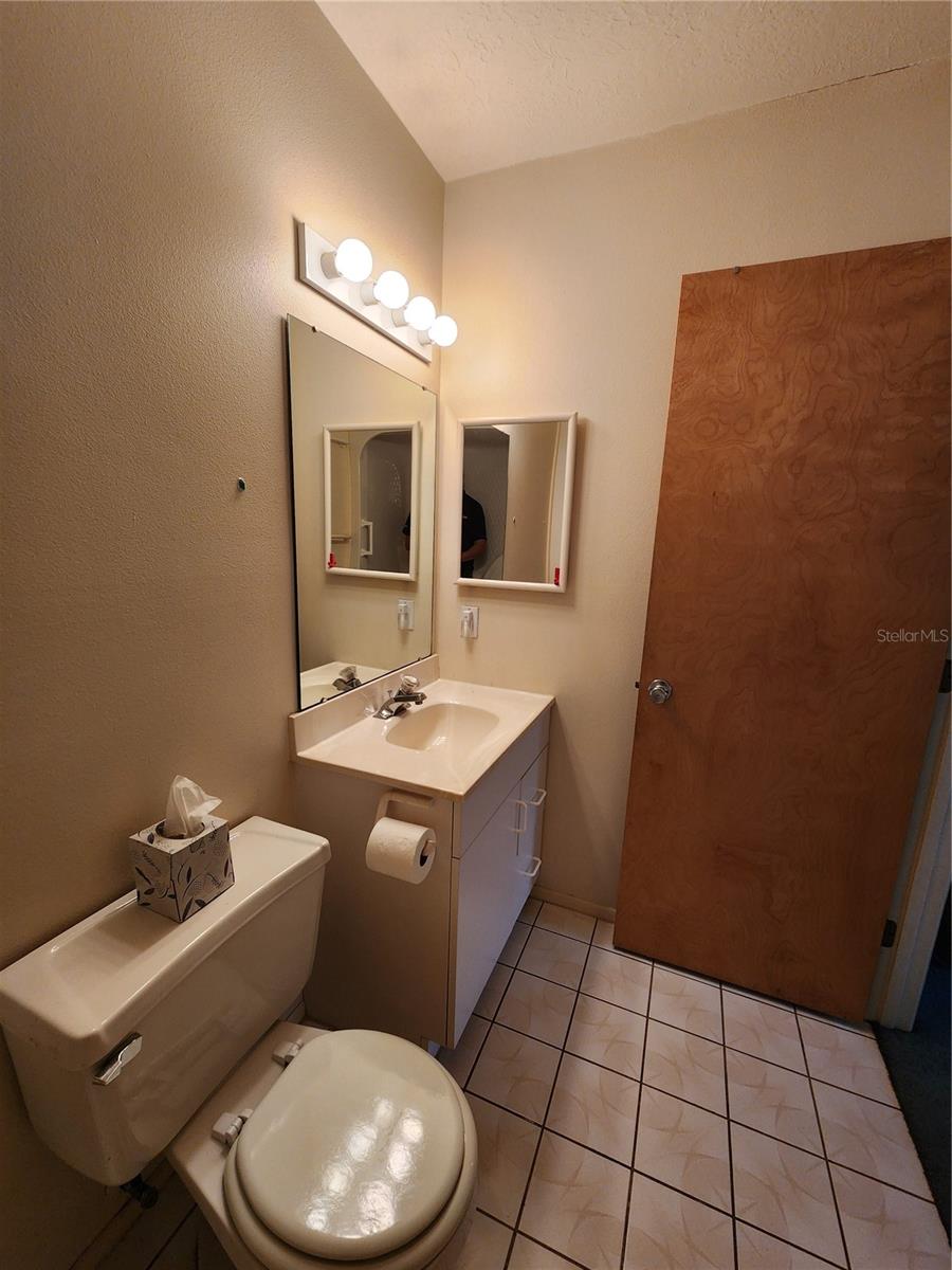 975 S TUTTLE AVE, SARASOTA, FL, 34237