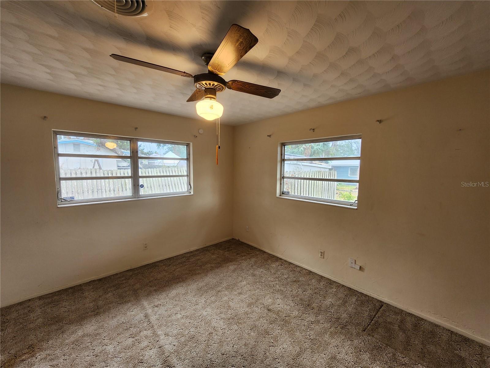 975 S TUTTLE AVE, SARASOTA, FL, 34237