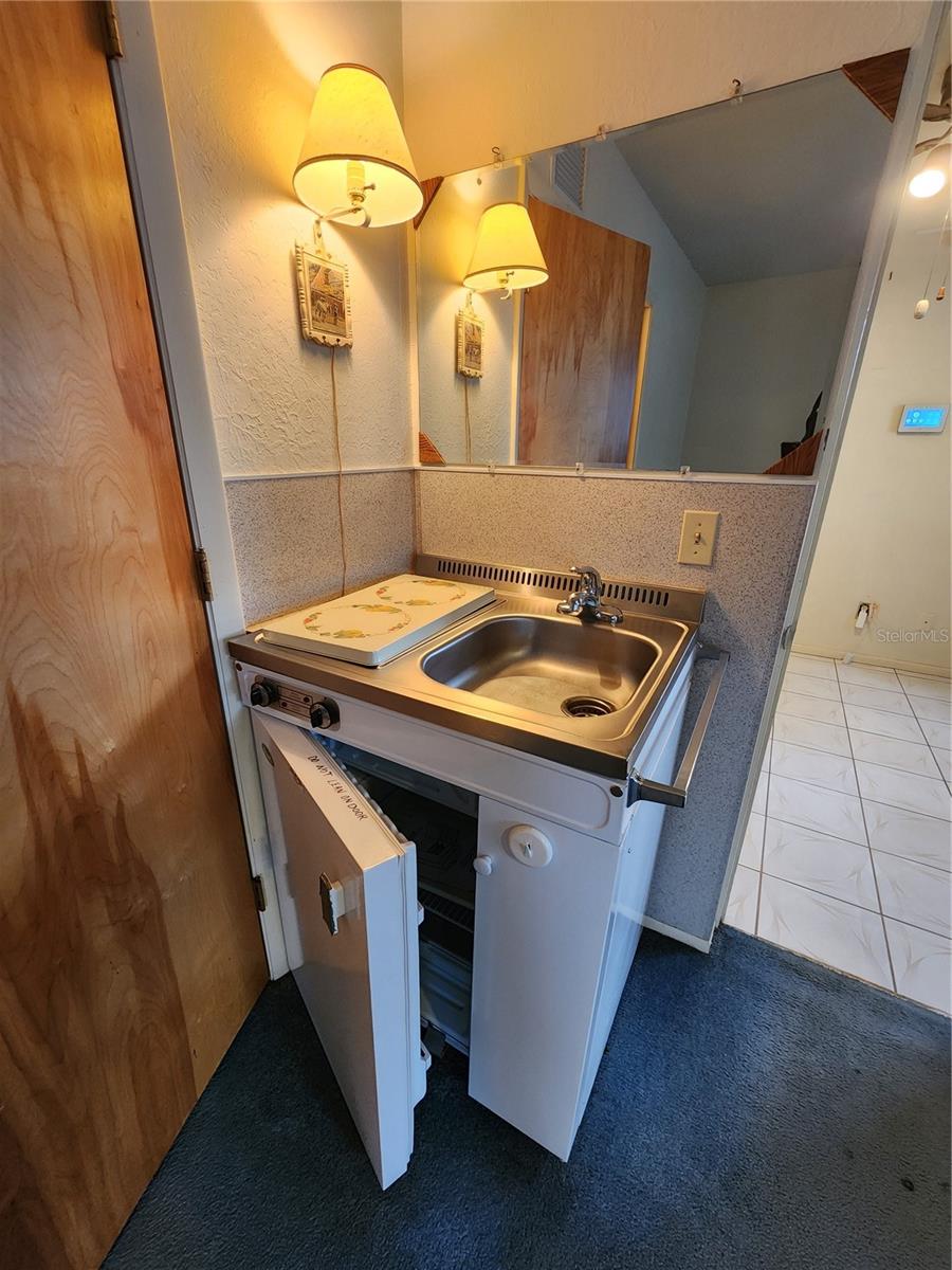 975 S TUTTLE AVE, SARASOTA, FL, 34237