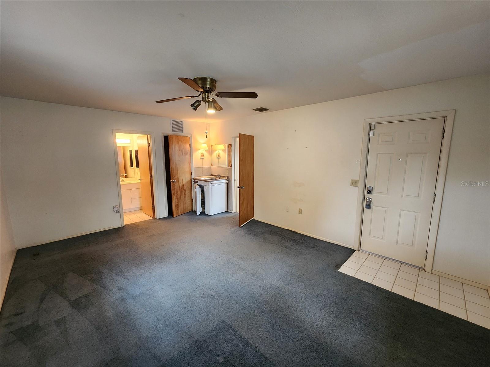 975 S TUTTLE AVE, SARASOTA, FL, 34237