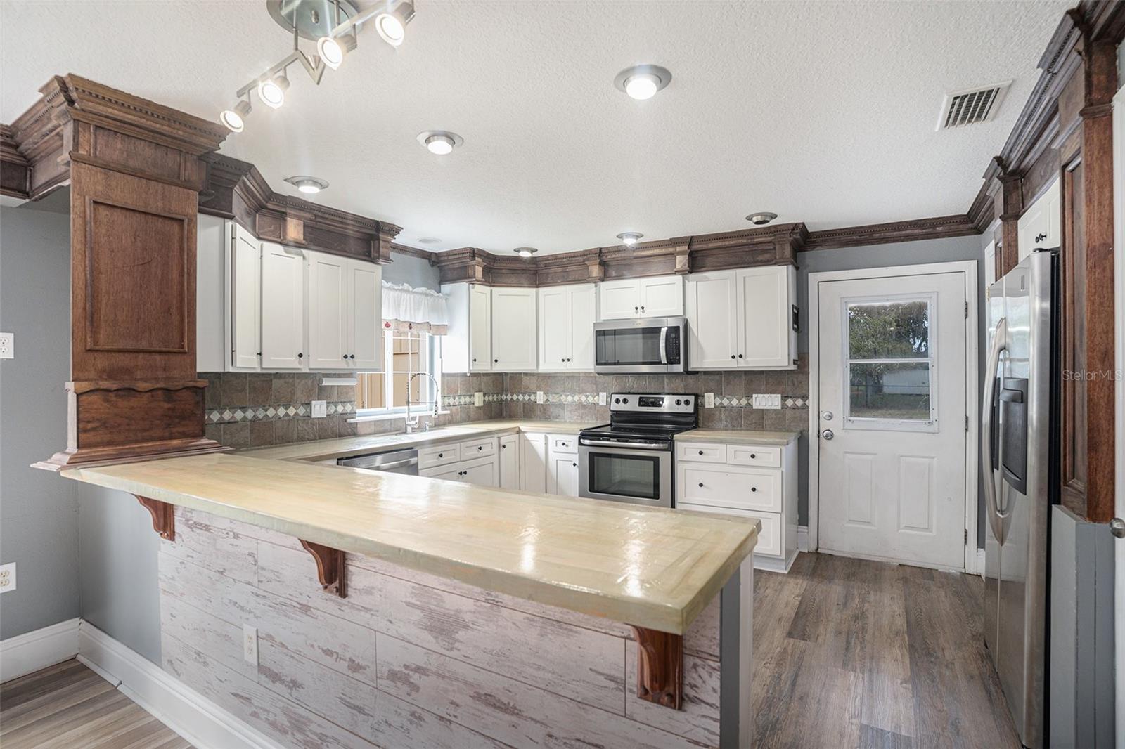 8575 CAREY RD, LITHIA, FL, 33547