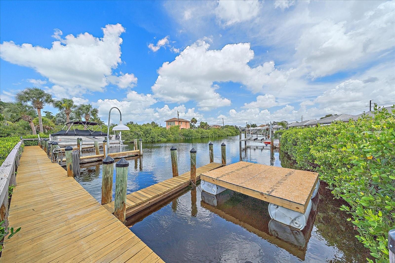 201 VILLA DR #201, OSPREY, FL, 34229