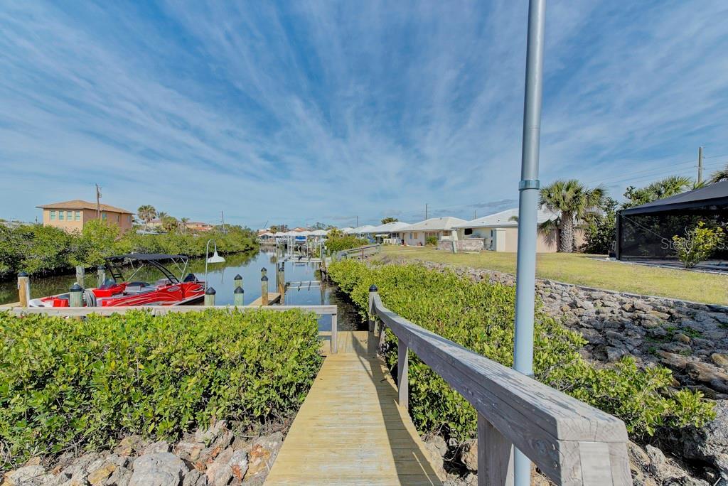 201 VILLA DR #201, OSPREY, FL, 34229