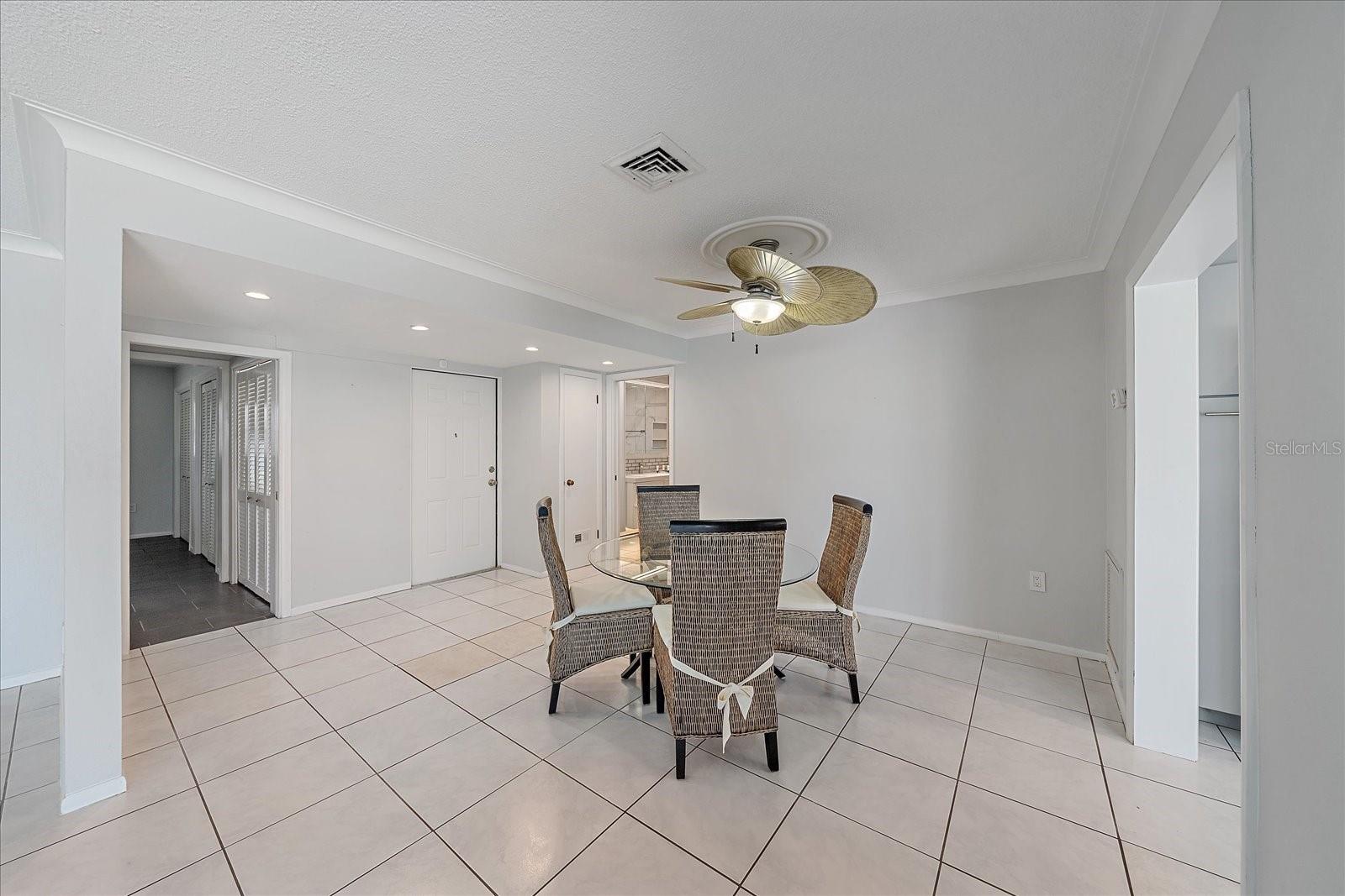 201 VILLA DR #201, OSPREY, FL, 34229