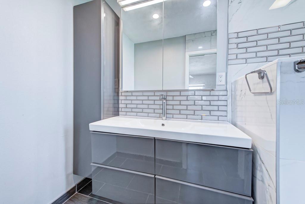 201 VILLA DR #201, OSPREY, FL, 34229