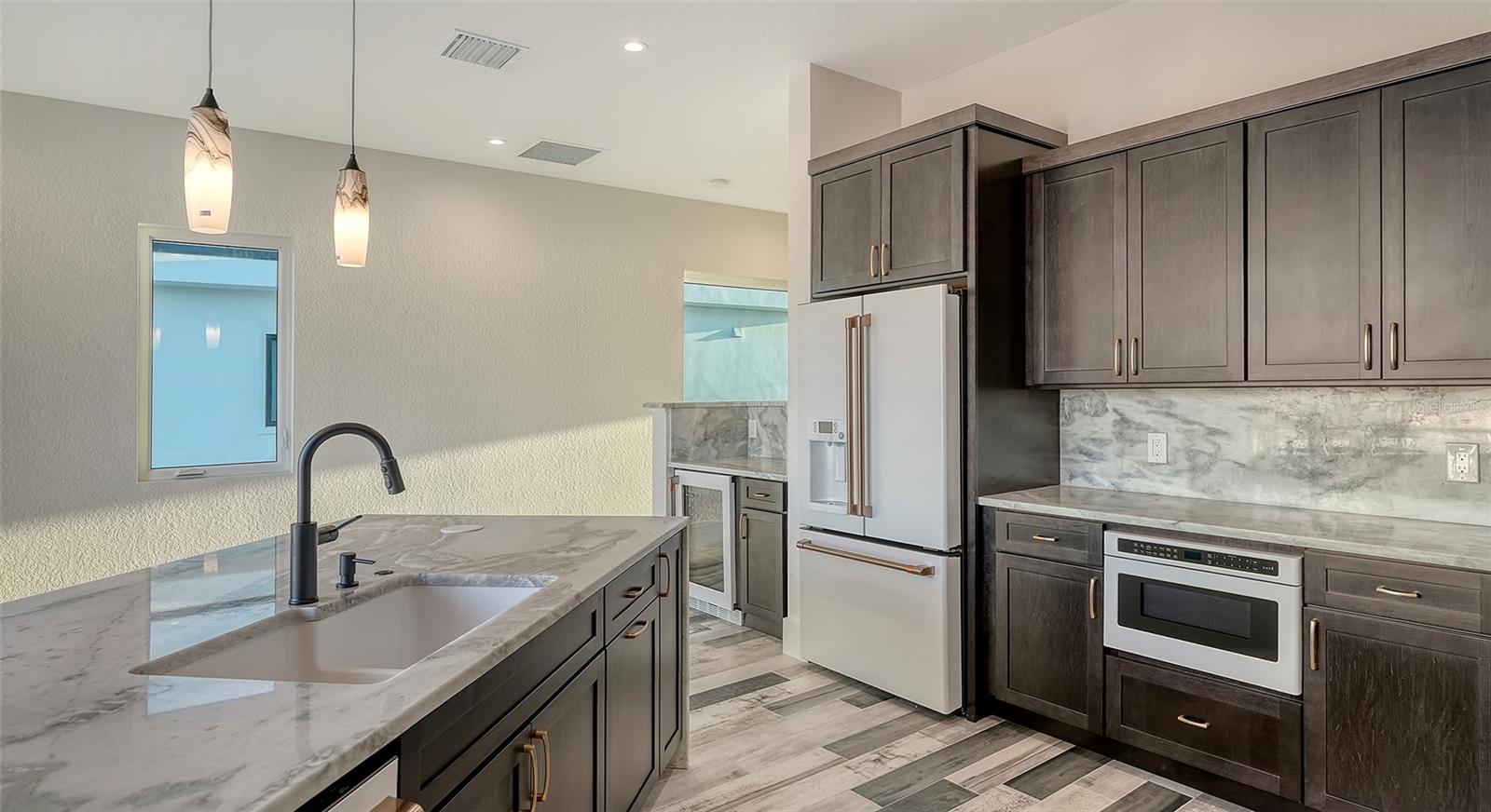 1214 GULF BLVD, ENGLEWOOD, FL, 34223