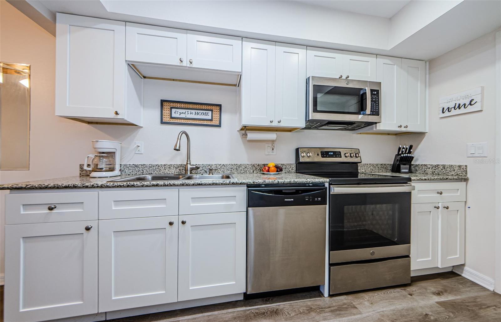 1855 BOUGH AVE #B, CLEARWATER, FL, 33760