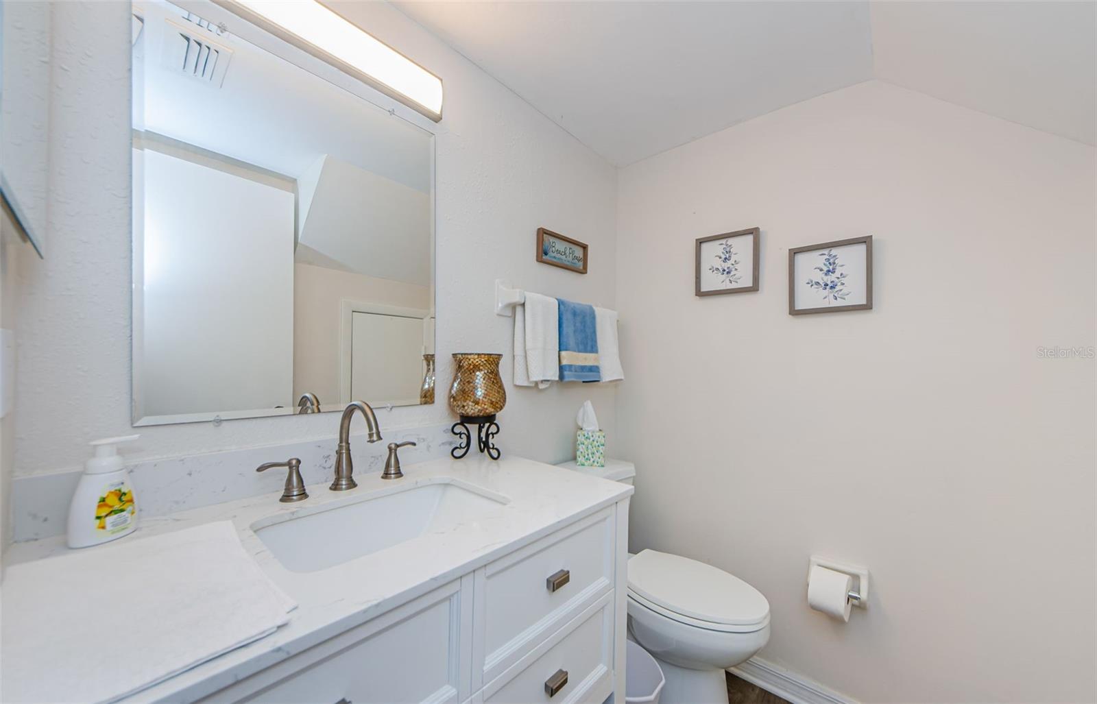 1855 BOUGH AVE #B, CLEARWATER, FL, 33760