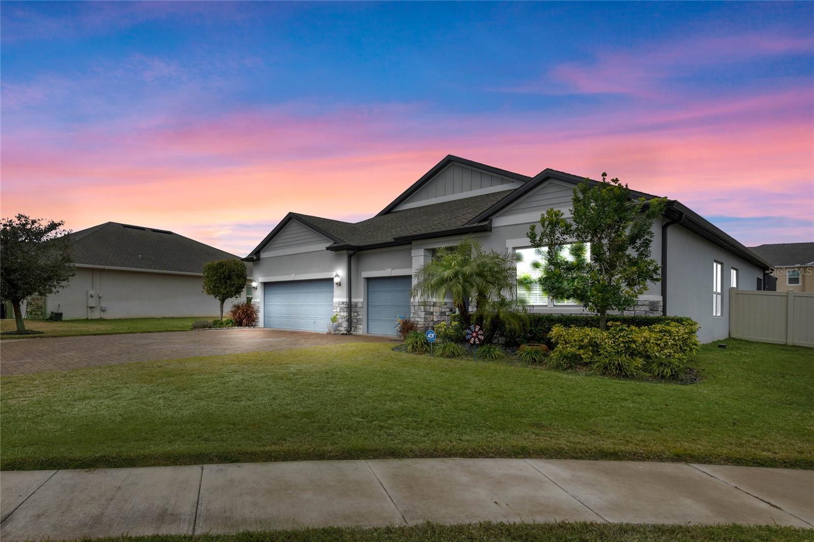 729 CALABRIA WAY, HOWEY IN THE HILLS, FL, 34737