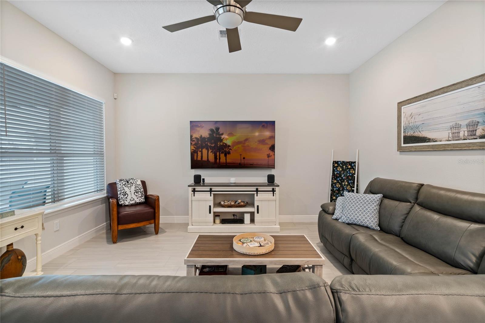 729 CALABRIA WAY, HOWEY IN THE HILLS, FL, 34737