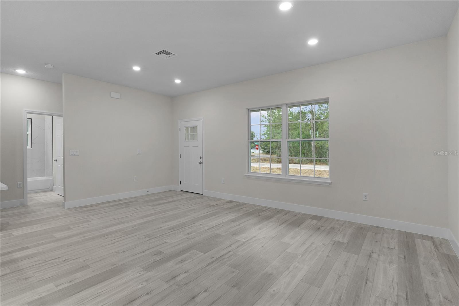 1 MALAUKA PASS CT, OCKLAWAHA, FL, 32179