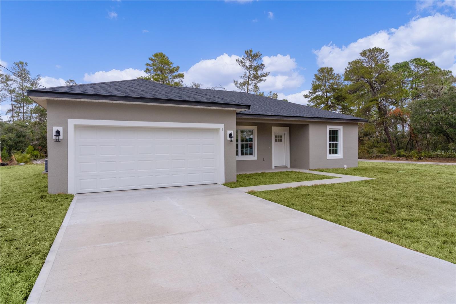 1 MALAUKA PASS CT, OCKLAWAHA, FL, 32179