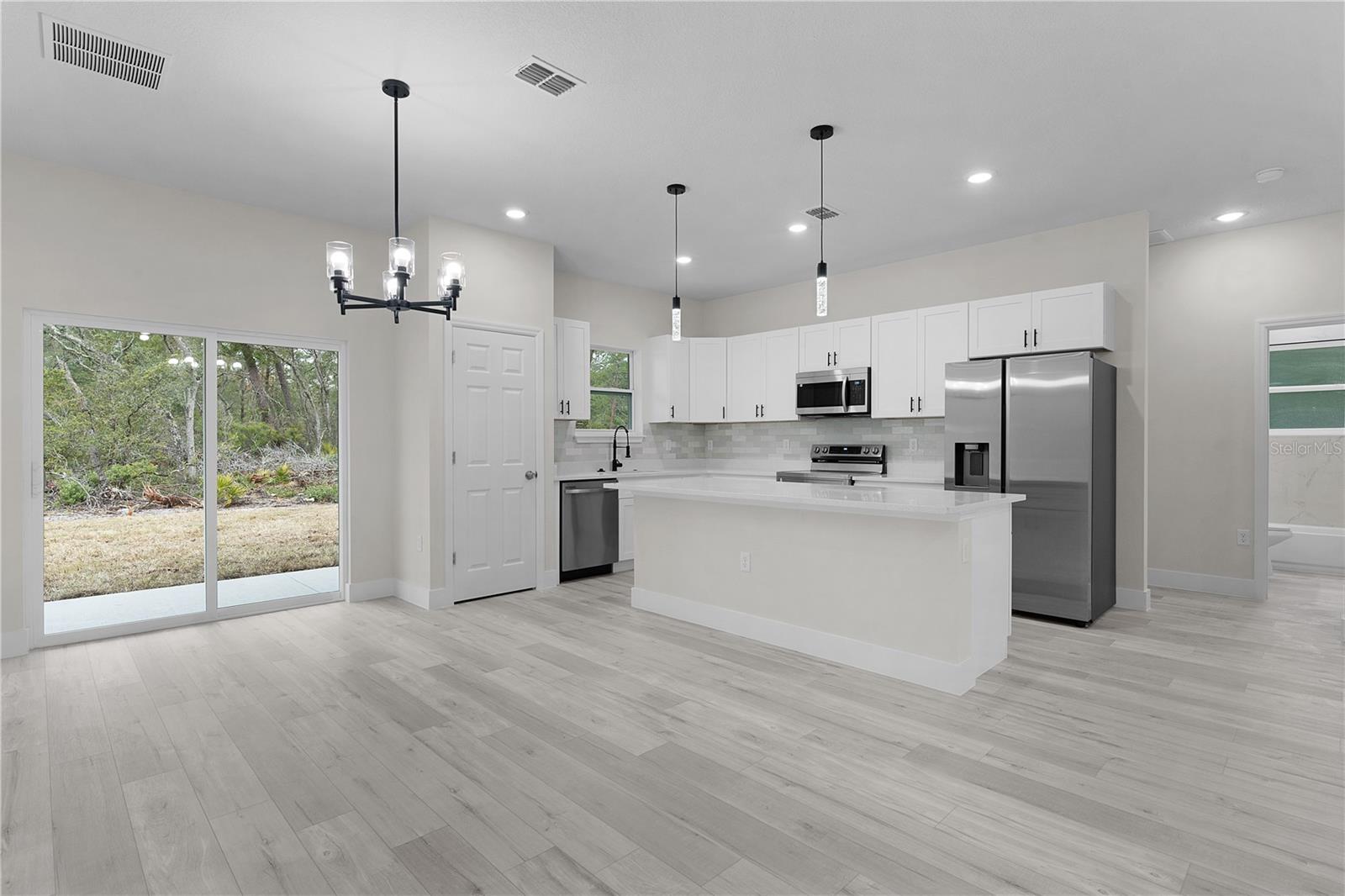 1 MALAUKA PASS CT, OCKLAWAHA, FL, 32179