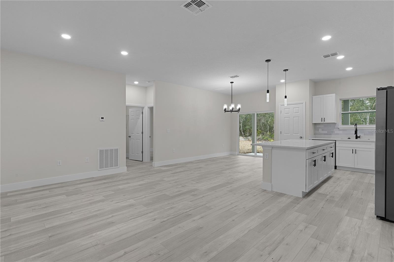 1 MALAUKA PASS CT, OCKLAWAHA, FL, 32179