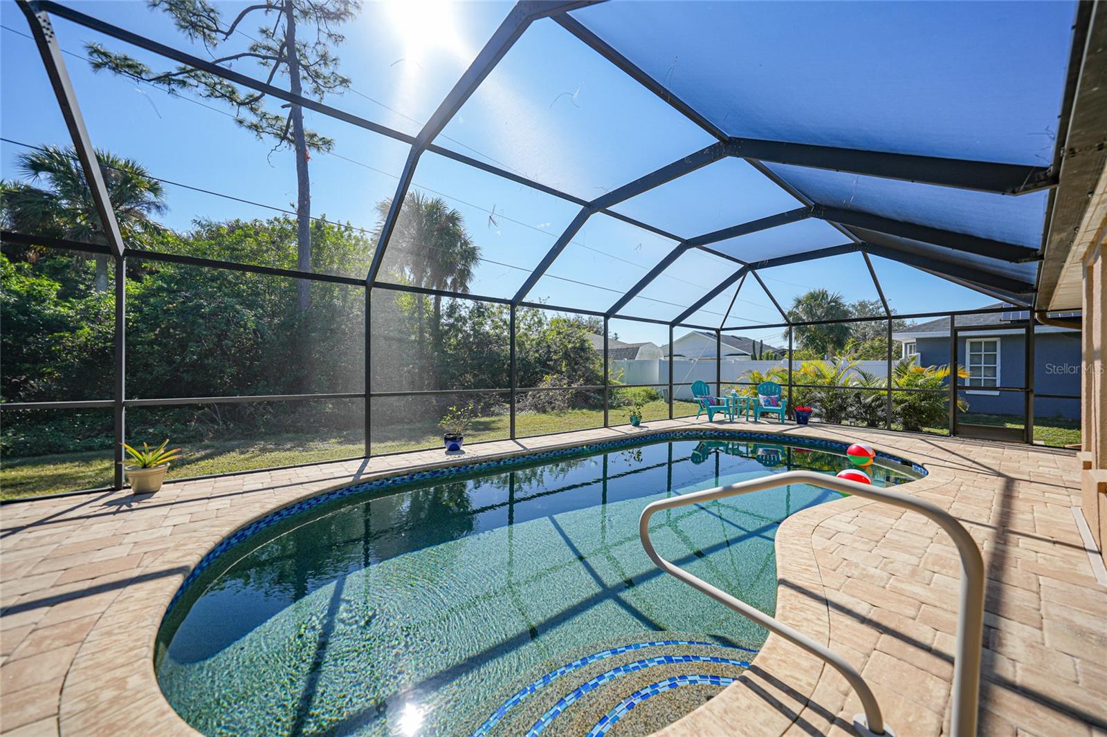 18395 EDGEWATER DR, PORT CHARLOTTE, FL, 33948