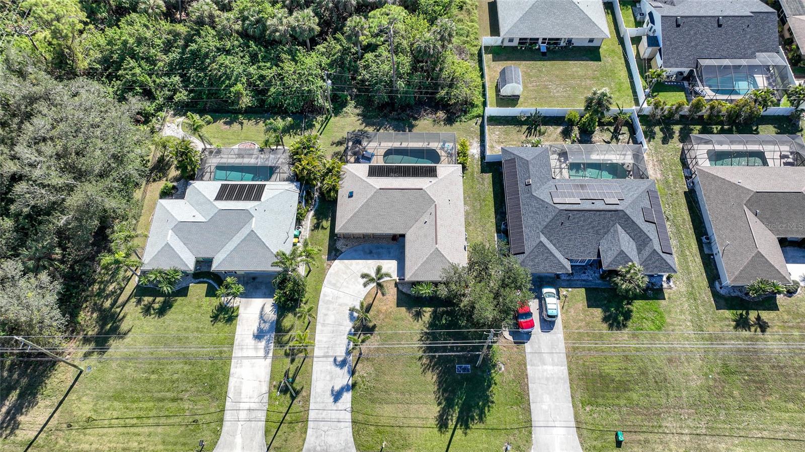 18395 EDGEWATER DR, PORT CHARLOTTE, FL, 33948