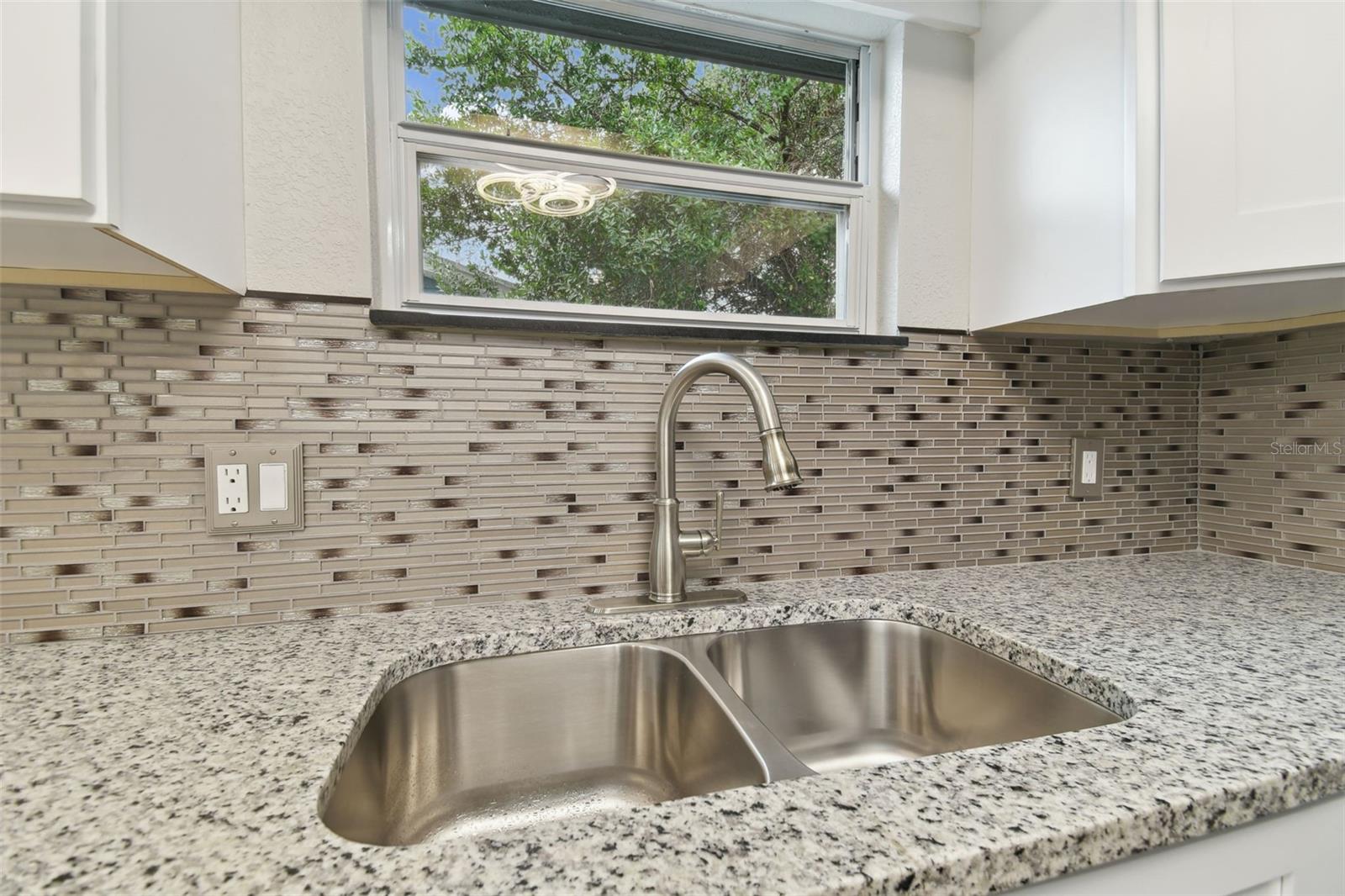 3020 DELEUIL AVE, TAMPA, FL, 33610