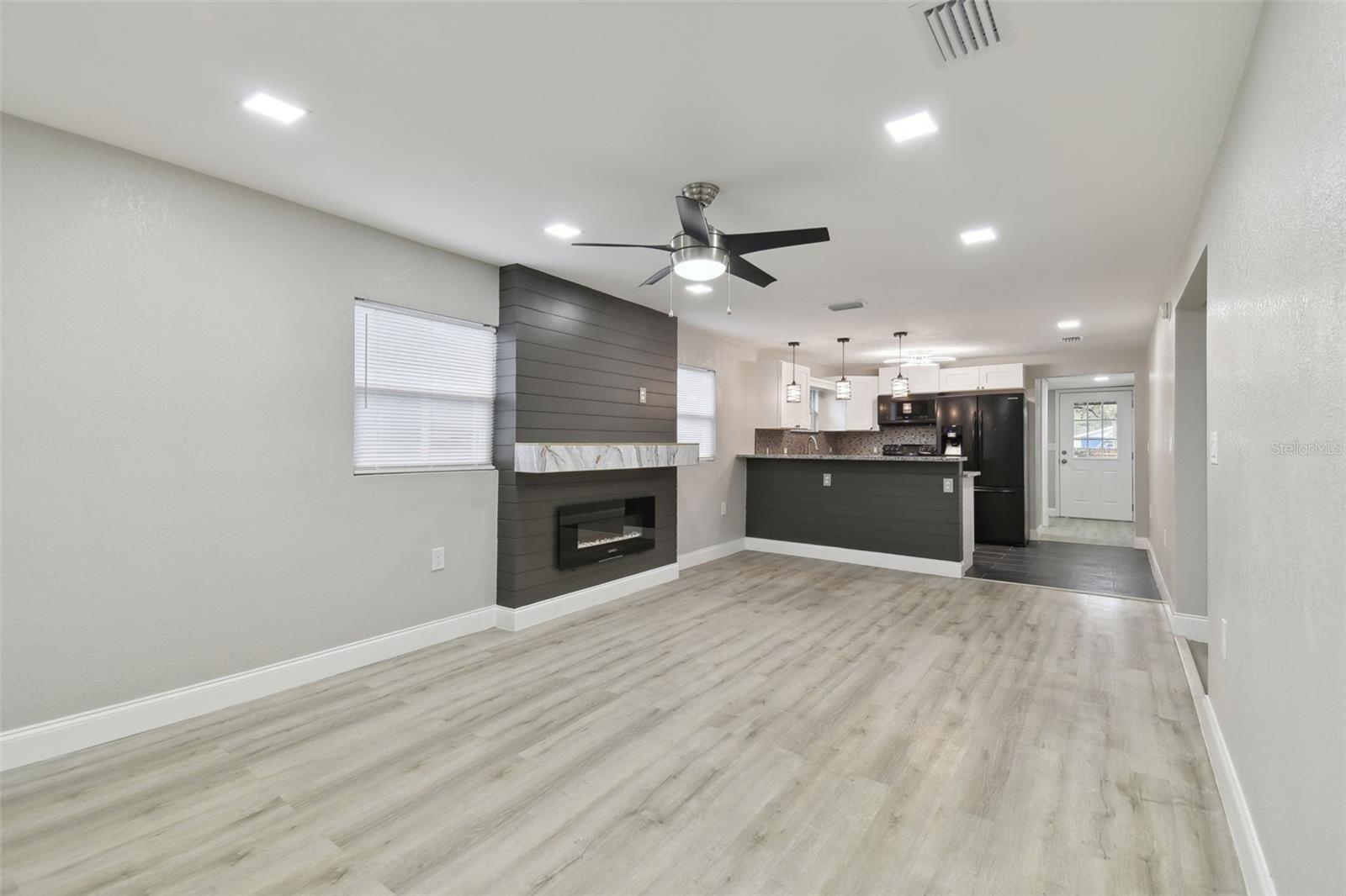 3020 DELEUIL AVE, TAMPA, FL, 33610