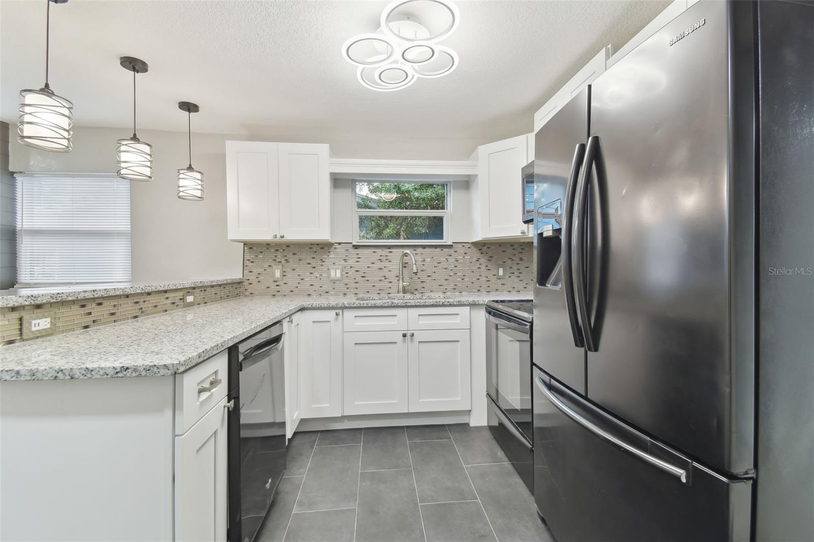 3020 DELEUIL AVE, TAMPA, FL, 33610