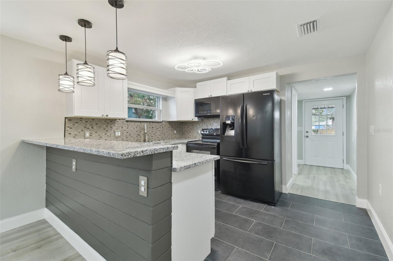 3020 DELEUIL AVE, TAMPA, FL, 33610
