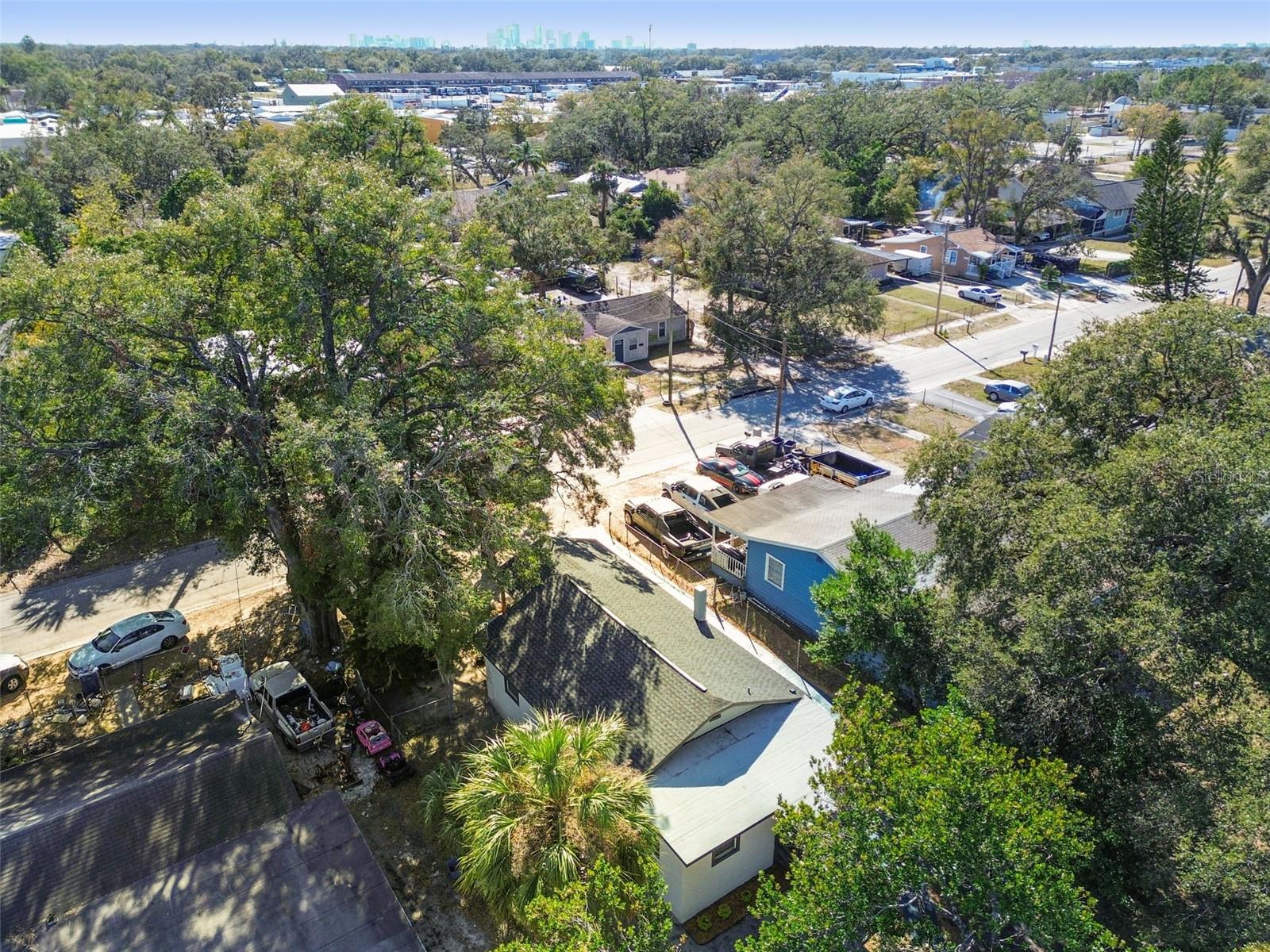 3020 DELEUIL AVE, TAMPA, FL, 33610