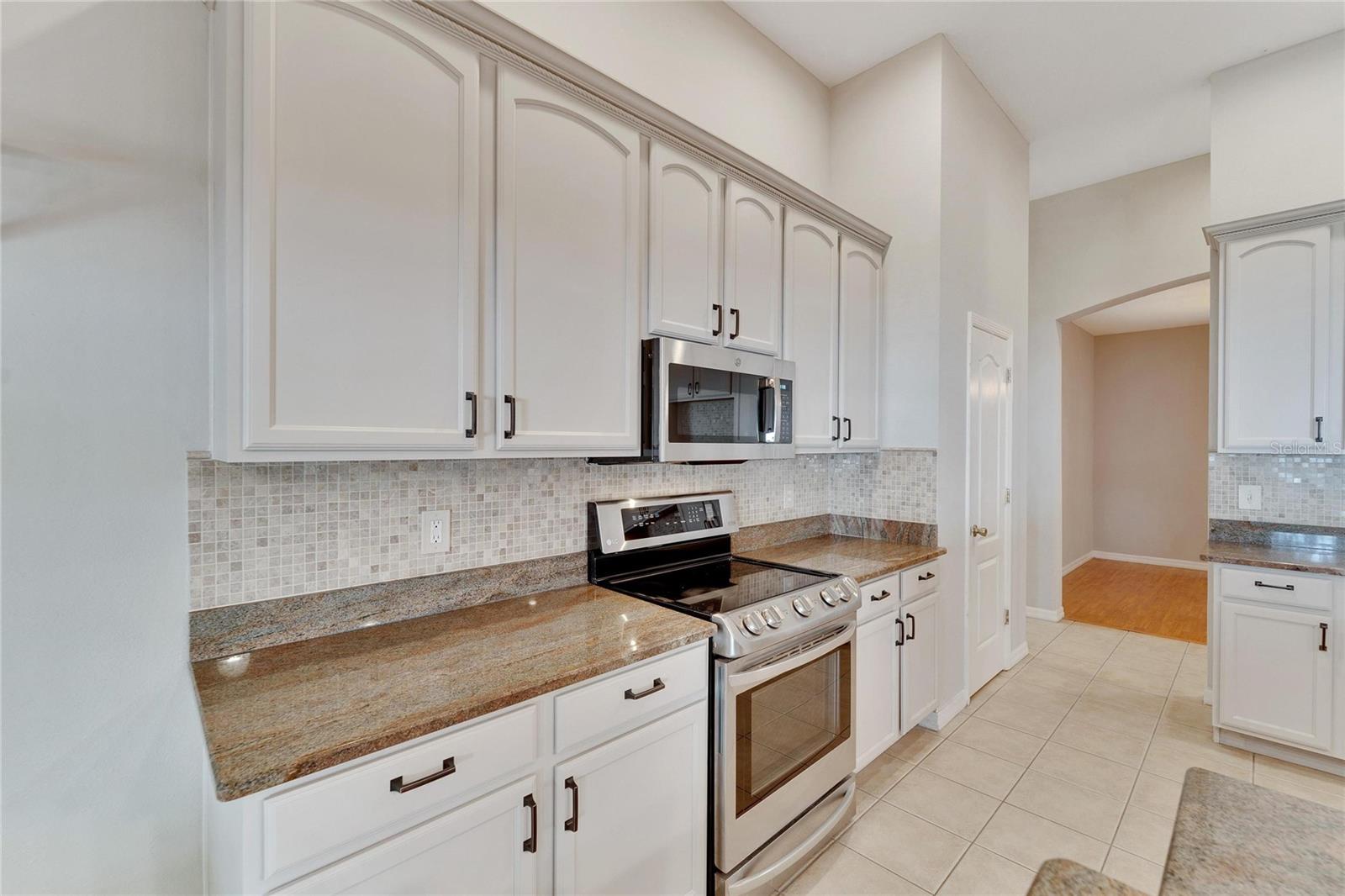 2715 DURANT TRAILS BLVD, DOVER, FL, 33527